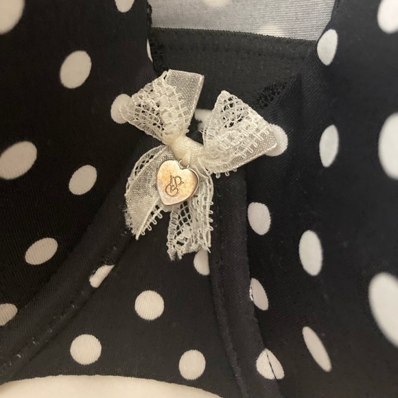 NWT Victoria’s Secret Body by Victoria Perfect Coverage Polka Dot Black Bra 40DD - Picture 5 of 5